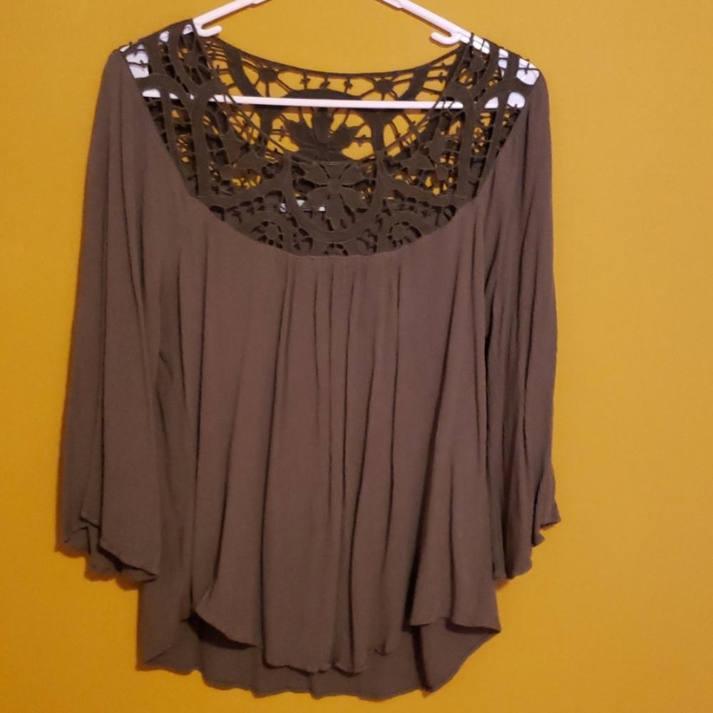 Maurices green L top 3/4 sleeve Nice!